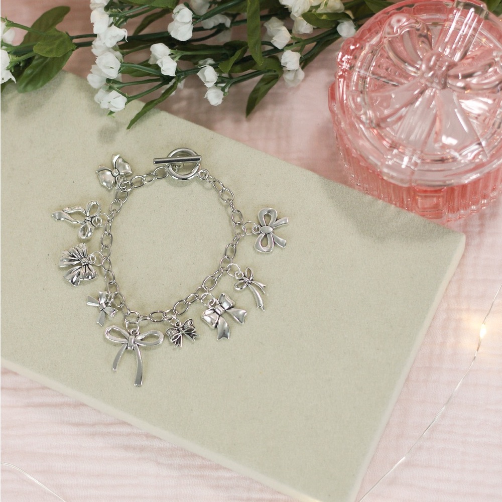 Bow Charm Bracelet